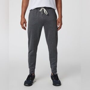 Vuori Sunday Performance Jogger Mens Small Charcoal Heather Zip Pocket NWOT